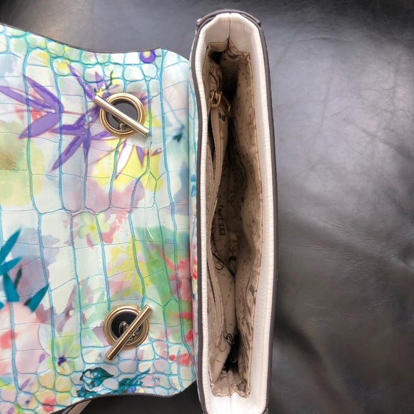 Flowers Accent Guess Small Purse - Picture 4 of 9